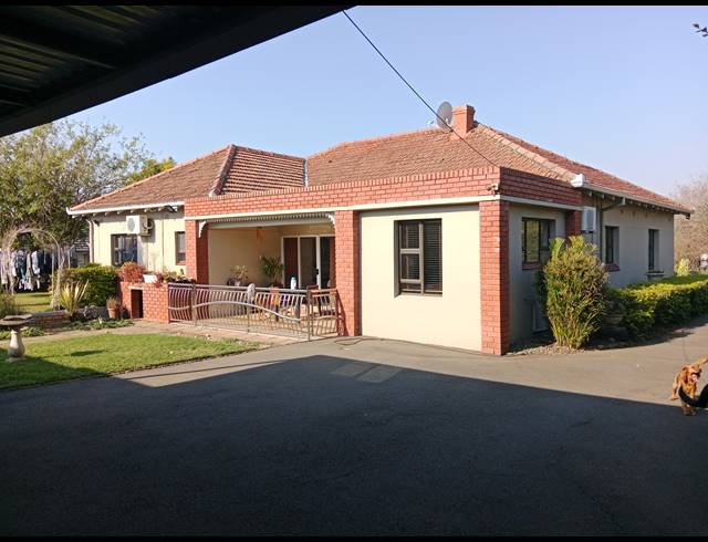 3 BEDROOM FREESTANDING FOR SALE IN SCOTTSVILLE